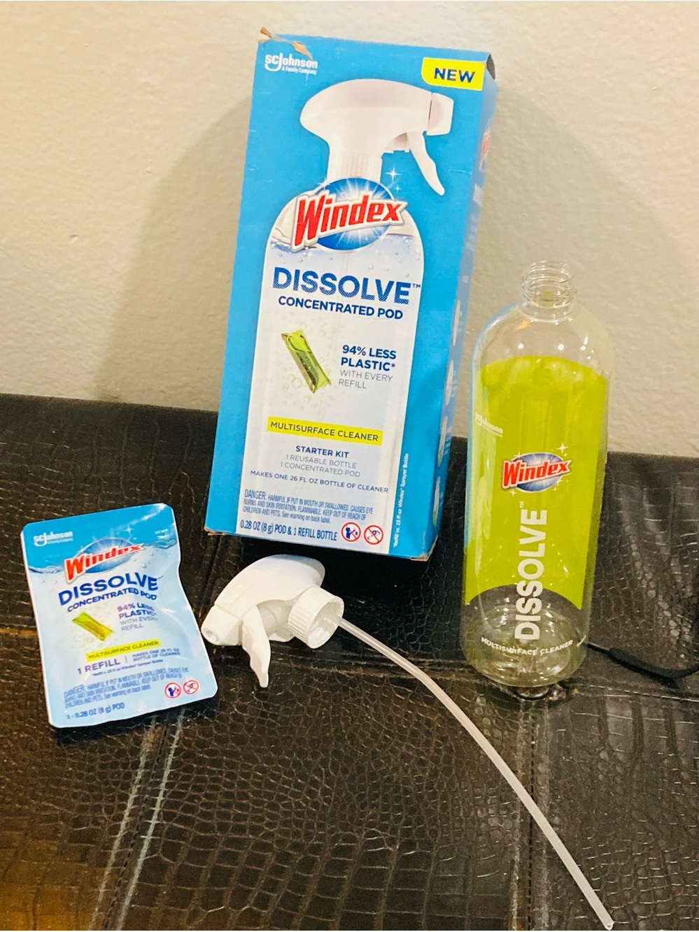 NEW Windex Dissolve Concentrated Pod Starter Kit: Bottle and 1 Pod
